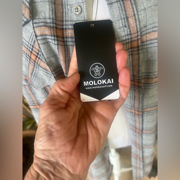 Molokai men’s Plaid Button-Up Shirt large. NWT. Perfect condition super soft. - Picture 4 of 8